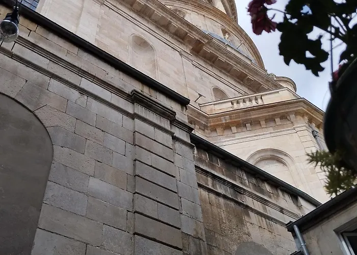 Studio Au Pied De La Cathedrale Notre Dame